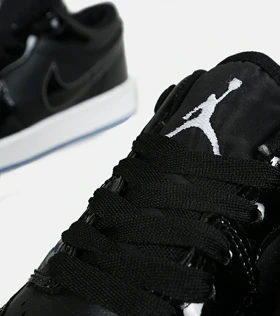 کفش کتانی مردانه و زنانه مشکی سفید ورنی NIKE jordan 1