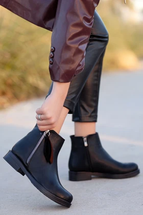 بوت و نیم بوت زنانه داکستورز daxtors