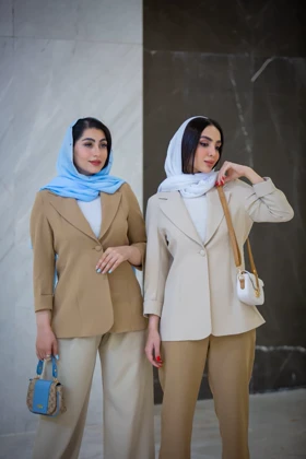 مانتو مازراتی لمه تک دکمه رها