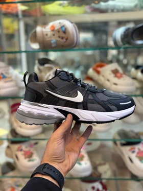 کتانی نایک مردانه مدل v2k مشکی