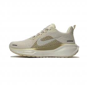 کفش ورزشی نایک پگاسوس 41 رنگ کرم