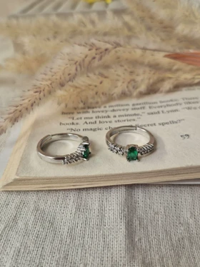 انگشتر جواهری فری سایز سبز بیضی