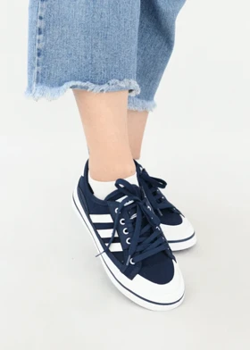 کتانی آدیداس سه خط