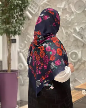 روسری نخ‌پنبه