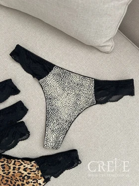 شورت طرح دار بکلسRose