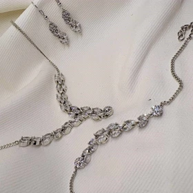 سرویس کامل برند شین مدل «آبشار مارکیز» | طرح جواهر Y با گارانتی 1 ساله