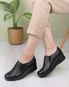 کفش پرسنلی زنانه شایکا بلیزر