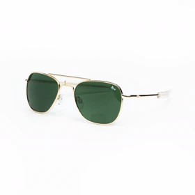 خرید عینک American Optical AO Pilot با طراحی کلاسیک خلبانی، فریم فلزی طلایی و لنز تیره؛ انتخابی اصیل برای استایلهای کلاسیک و ماندگار (طلایی-سبز)