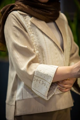 مانتو کتان لمه سوزن دوزی بغل چاک