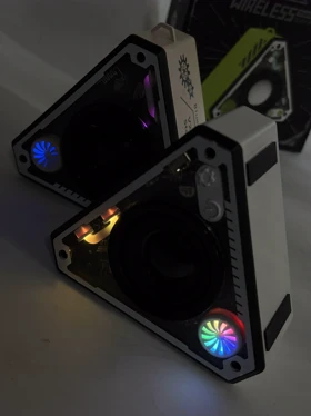 اسپیکر مینی مثلثی