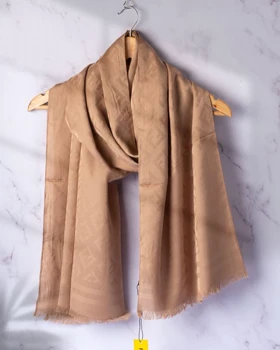 شال ابریشم فندی