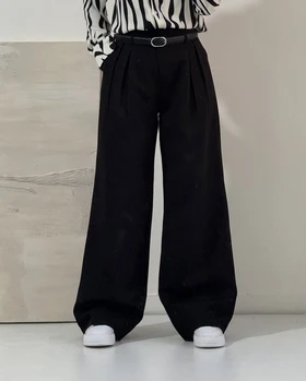 شلوار پیلی‌دار