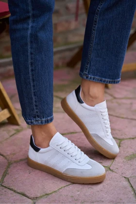 کتانی زنانه madamra madamra