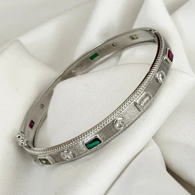 دستبند زنانه نگینی کد 385