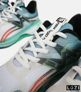 کفش کتانی مردانه و زنانه سفید آبی سبز NEW BALANCE More Trail v3