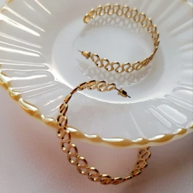 گوشواره بزرگ طلایی