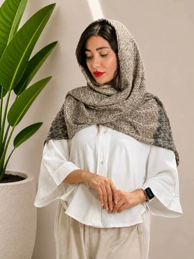 شال بهاره صوفیا (کرم مشکی)