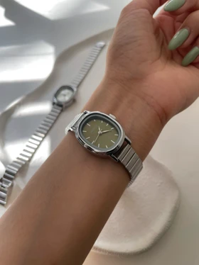 ساعت نایدو بیضی کرکره