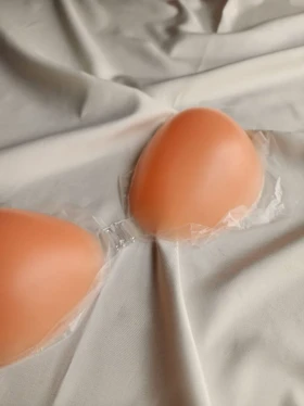 سوتین سیلیکونی و ژله‌ای زنانه کد : 16778