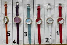 ساعت مچی چرمی سفیدوقرمز