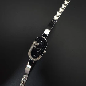 ساعت مچی زنانه فندی Fendi رنگ ثابت استیل316 با موتور کوارتز ژاپن (مشکی)