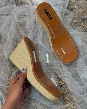 کفش پاشنه‌بلند