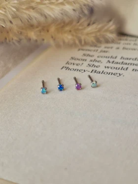 پیرسینگ بینی اوپال