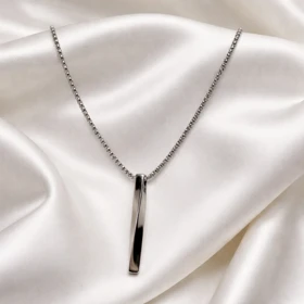 گردنبند مردانه استیل مدل «منشور مینیمال» | با زنجیر ونیزی (Box Chain) سیلور