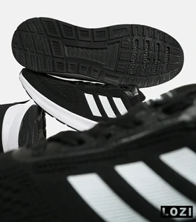 کفش کتانی بزرگ پا مشکی سفید ADIDAS cloud foam