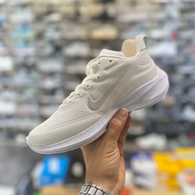 کفش راحتی نایکی مدل ایر زوم Air zoom با رویه فوم سفید