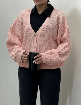 بافت جلو دکمه آرزو