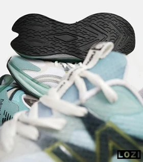 کفش کتانی مردانه و زنانه سفید طوسی سبز NEW BALANCE More Trail v3