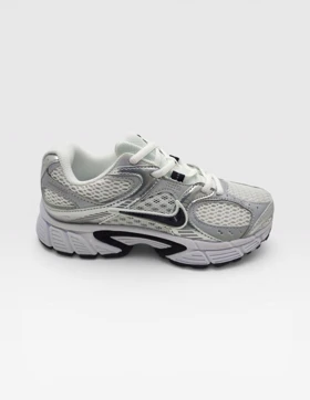 کفش روزانه Unisex نایکی Nike V5 RNR U