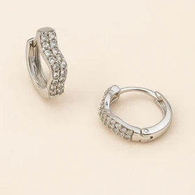 گوشواره استیل براق نگین‌دار | شیک و ضد حساسیت