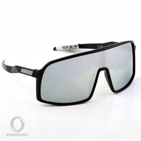 عینک ورزشی اوکلی (oakley) مدلSUTRO