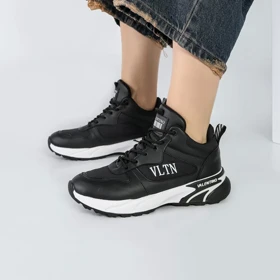 کفش و کتانی زنانه و دخترانه مدل VLTN رنگ مشکی کد M981