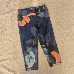 لگینگ ورزشی زیر زانو زنانه کریویت کد Z-FS31