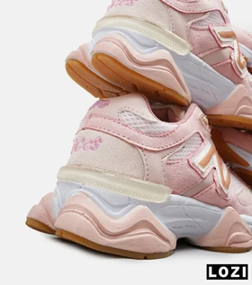 کفش کتانی زنانه صورتی NEW BALANCE 9060