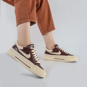 کفش و کتانی زنانه و دخترانه مدل نایک NIKE رنگ کرم زرشکی کد F102