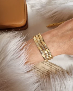 النگو طلاروس تراش AT3