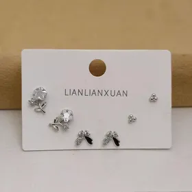 پک گوشواره نگین‌دار هیلما با آبکاری نقره925 رنگ سیلور