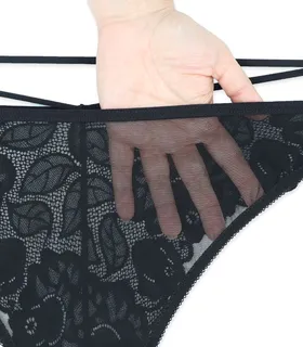 ست شورت و سوتین دکلته کاپ‌دار فنردار تور و دانتل Ema اما کد 3024