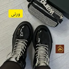 نیم بوت زنانه نگینی بندی چرم و ورنی