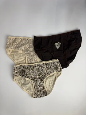 پک 3 تایی شورت زنانه نخ پنبه‌اینچی