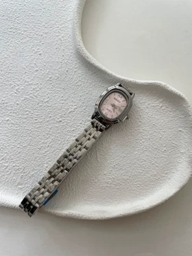 ساعت نایدو بیضی