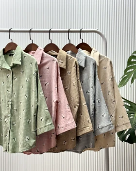 شومیز گل‌گلی