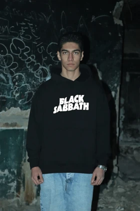 هودی مشکی اسپرت طرح Black Sabbath 4 - فواصل