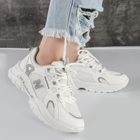 کفش و کتانی اسپرت زنانه و دخترانه مدل نیوبالانس NEW BALANCE رنگ سفید طوسی