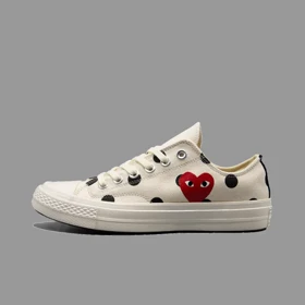 کانورس پلی خال‌خالی سفید ساق کوتاه Converse Cdg Play White Polka Dot Lowtop