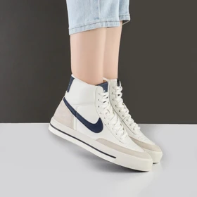 کفش و کتانی زنانه مدل نایک نیم ساق رنگ سفید سرمه ای مدل نایک NIKE کد M571